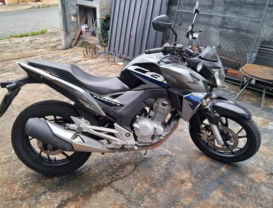 HONDA CB TWISTER 